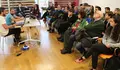 Rubén Arroxo e Fiz López contaron a experiencia como voluntarios coas persoas refuxiadas en Pireo