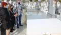 Avanza a restauración da sepultura de Xoán Montes coa colocación da base para a lápida