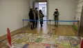 Maite Ferreiro visita a exposición itinerante O coñecemento no Camiño, xunto coa organización e patrocinadores