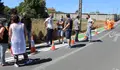 A área de Mobilidade habilita unha nova senda peonil unidireccional na contorna do colexio de Albeiros