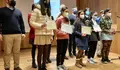 Felipe Rivas entrega os premios do XXVII certame de Contos e Relatos Curtos Trapero Pardo premia a cinco estudantes de Lugo