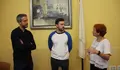 Rubén Arroxo e Maite Ferreiro reciben no Concello a Rubén Paz, escollido segundo mellor muralista do mundo