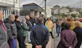 Rubén Arroxo e Alexandre Penas reúnense coa veciñanza da rúa Pedáneo Xoán Diego