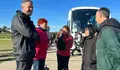 Rubén Arroxo e edis do goberno de Lugo acudiron, con ADEGA, a limpar praias á Mariña de Lugo ante o verquido de pellets de plástico