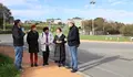 Alexandre Penas: "A Xunta malgasta preto de 50.000€ para colocar céspede artificial na rotonda da estrada de Portomarín"