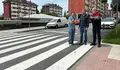 A Tenencia de Alcaldía completa a renovación do pintado da Avenida de Madrid