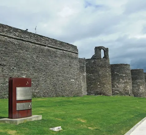 201_ Muralla romana de Lugo